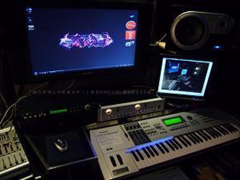 在选择录音棚时，价格始终是一个重要考量因素。录音棚录音每小时多少钱？如何挑选性价比高的录音棚呢？让我们一起探究。